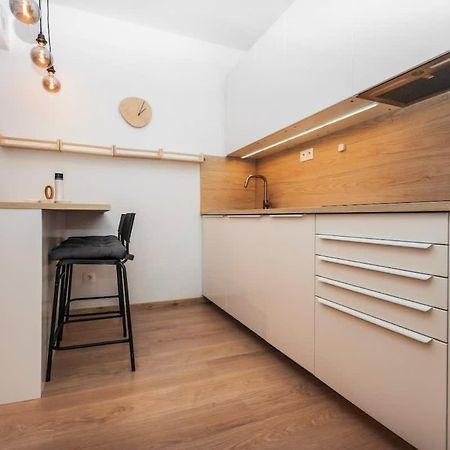 ברטיסלאבה City Center Apartment - Modern & Elegant מראה חיצוני תמונה